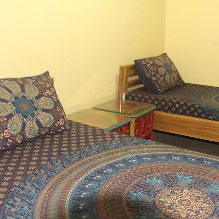 Lotus Paying Guesthouse Varanasi Exterior foto