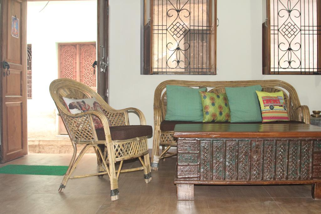 Lotus Paying Guesthouse Varanasi Exterior foto